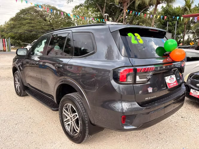 FORD EVEREST XLT-2023-AUTO-SHIFT TRONIC-7 PSJ- - Imagen 3