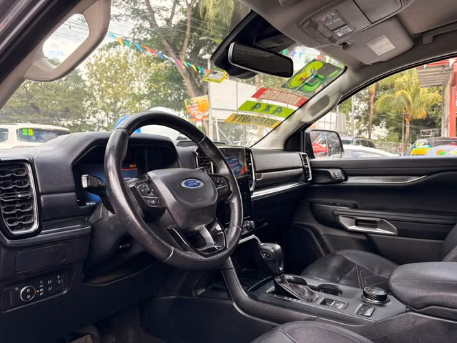 FORD EVEREST XLT-2023-AUTO-SHIFT TRONIC-7 PSJ- - Imagen 5
