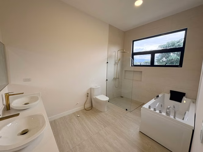 *Residencia de Lujo en Condominio Distrito San Juan - Imagen 19