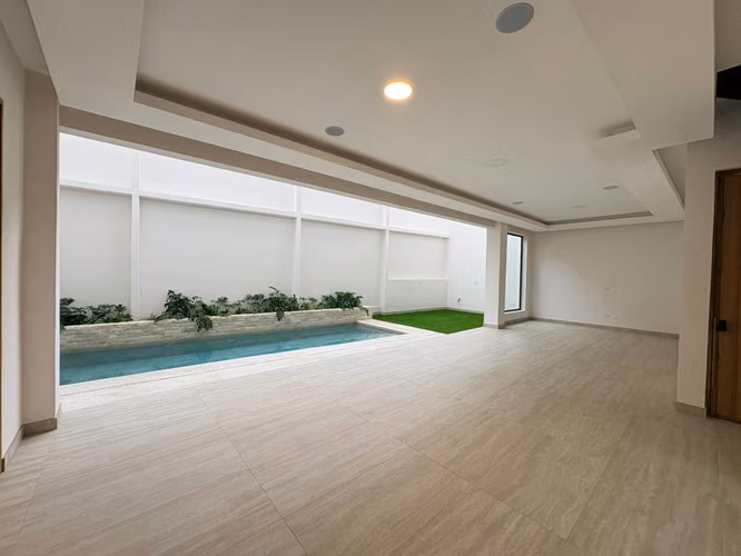 *Residencia de Lujo en Condominio Distrito San Juan - Imagen 3