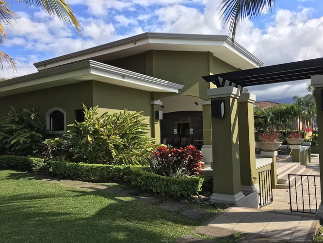 CASA EN CONDOMINIO EN ALQUILER SANTA ANA - Imagen 19