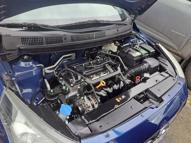 Hyundai Verna Azul 2021, bien cuidado - Imagen 5