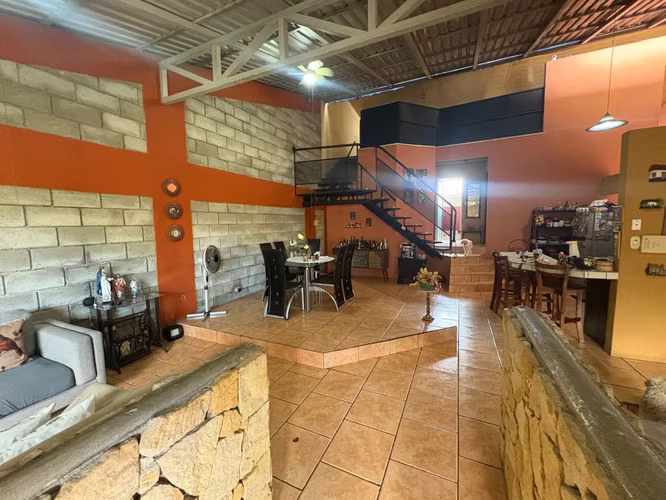 *Venta de casa en Mercedes Norte – Uso de suelo mixto - Imagen 9