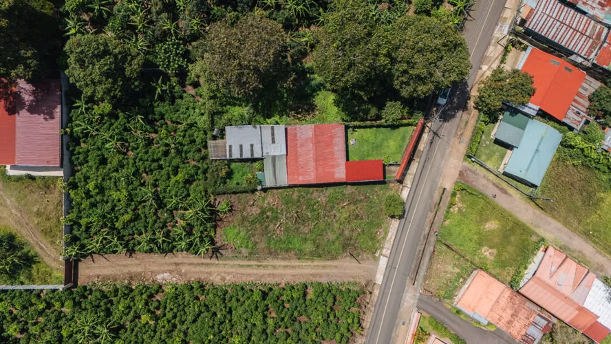 Lote Plano de 553 m² a 1 km del Centro – Santa María de Dota - Imagen 5
