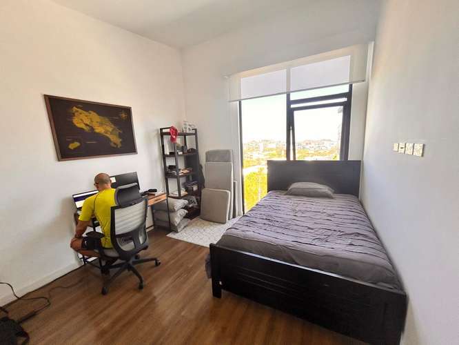 Moderno apartamento de 3 habitaciones en Escazú Village - Imagen 8