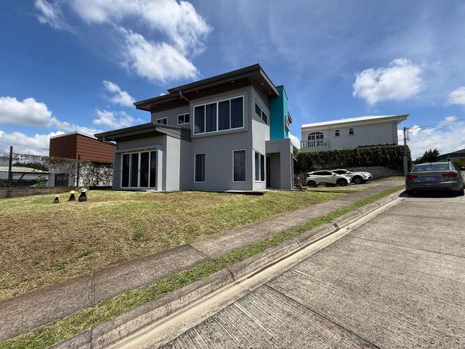 VENTA DE CASA EN CONDOMINIO PALMA REAL, GRECIA, ALAJUELA  - Imagen 5