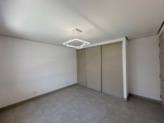   ALQUILER DE CASA NUEVA EN CONDOMINIO GUACHIPELÍN 310 - Imagen 11