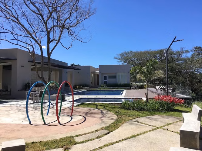   ALQUILER DE CASA NUEVA EN CONDOMINIO GUACHIPELÍN 310 - Imagen 20