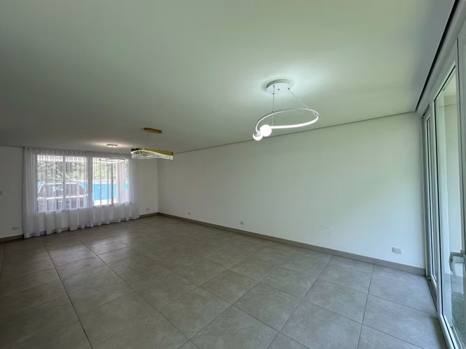   ALQUILER DE CASA NUEVA EN CONDOMINIO GUACHIPELÍN 310 - Imagen 5