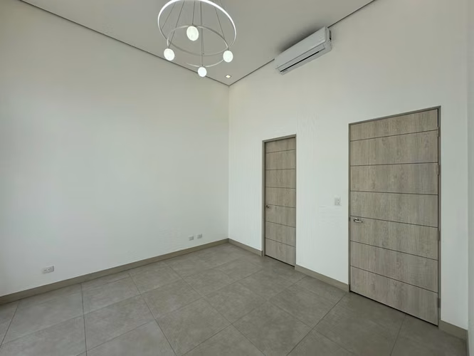   ALQUILER DE CASA NUEVA EN CONDOMINIO GUACHIPELÍN 310 - Imagen 8
