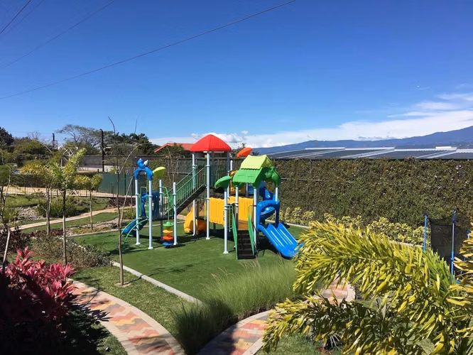   ALQUILER DE CASA NUEVA EN CONDOMINIO GUACHIPELÍN 310 - Imagen 17