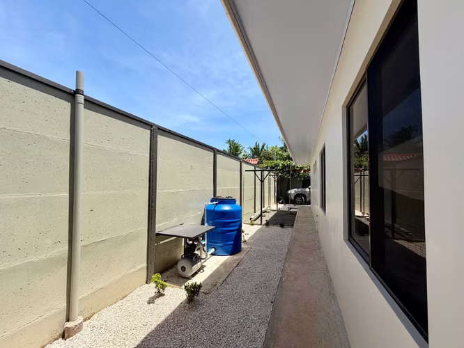 Casa con piscina en venta, Parrita, Puntarenas - Imagen 15