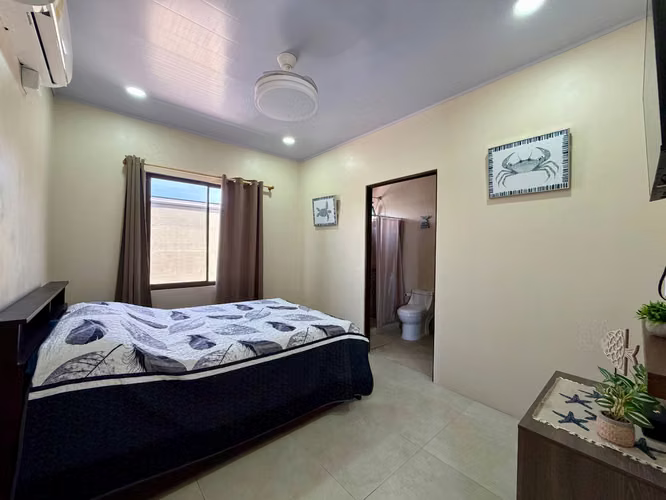 Casa con piscina en venta, Parrita, Puntarenas - Imagen 7