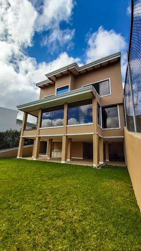LUJOSA CASA DE MONTAÑA CON VISTAS EN SAN ANTONIO ESCAZU - Imagen 10