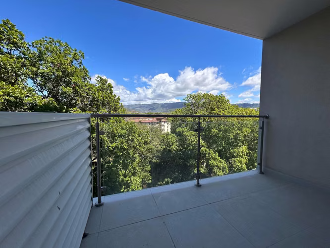 Apartamento moderno a 100 metros de la playa en Jacó - Imagen 8