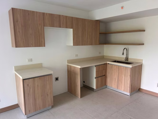 Apartamento moderno a 100 metros de la playa en Jacó - Imagen 2