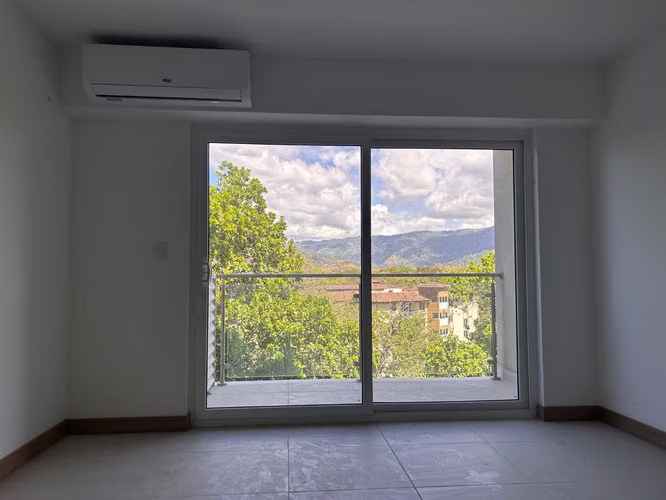 Apartamento moderno a 100 metros de la playa en Jacó - Imagen 7
