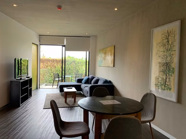 Venta de Apartamento Amueblado en Santa Ana con Excelente Ubicación - Imagen 5