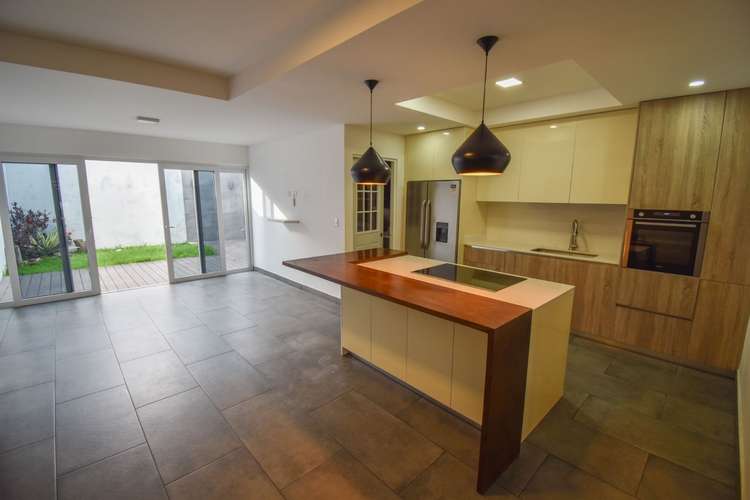 VENTA DE CASA DE 3 HABITACIONES EN RIO PALMA, GUACHIPELIN DE ESCAZÚ  - Imagen 2