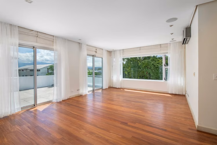 Casa Moderna de Lujo 5 Hab, Piscina Privada y Vistas en Escazú - Imagen 14