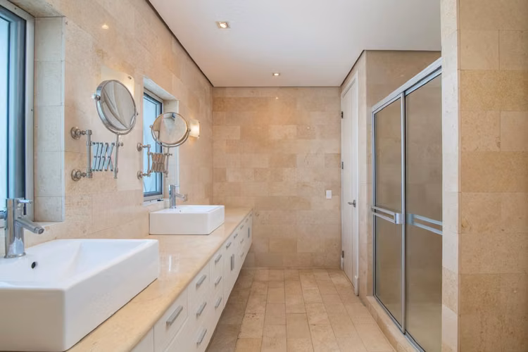 Casa Moderna de Lujo 5 Hab, Piscina Privada y Vistas en Escazú - Imagen 17