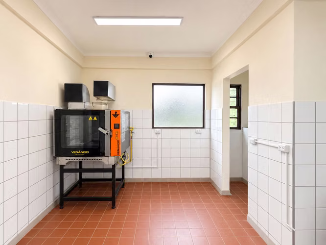 Venta propiedad casa/local comercial de uso mixto, La California (FV) - Imagen 7