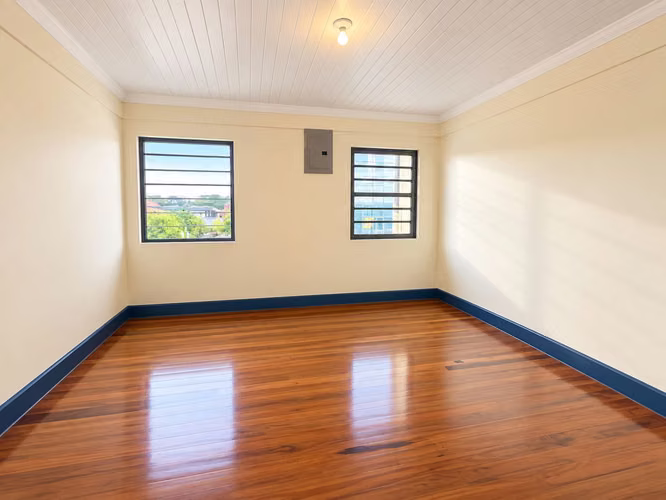 Venta propiedad casa/local comercial de uso mixto, La California (FV) - Imagen 11