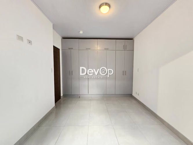 Alquiler de apartamento, 1 habitación, 1 parqueo, patio. San Pedro-Vargas Araya. - Imagen 7