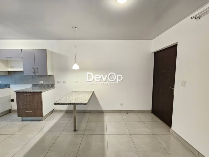 Alquiler de apartamento, 1 habitación, 1 parqueo, patio. San Pedro-Vargas Araya. - Imagen 3