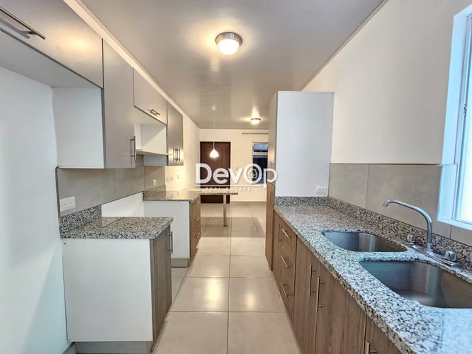 Alquiler de apartamento, 1 habitación, 1 parqueo, patio. San Pedro-Vargas Araya. - Imagen 4