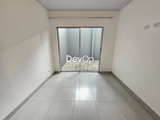 Alquiler de apartamento, 1 habitación, 1 parqueo, patio. San Pedro-Vargas Araya. - Imagen 6
