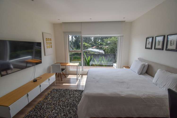 VENTA DE CASA MODERNA EN CONDOMINIO DUKANA EN GUACHIPELIN DE ESCAZÚ  - Imagen 13