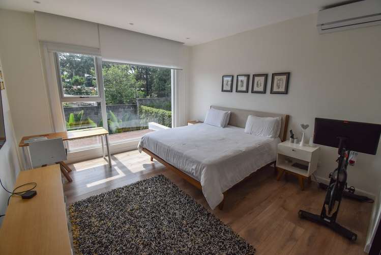 VENTA DE CASA MODERNA EN CONDOMINIO DUKANA EN GUACHIPELIN DE ESCAZÚ  - Imagen 12
