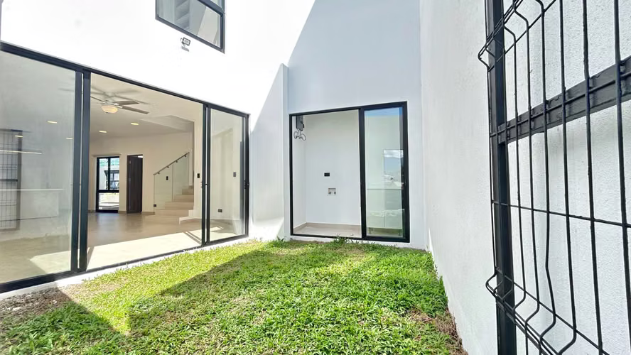 ¡CASA ESQUINERA A ESTRENAR EN ALQUILER! Entre Guachipelín Norte de Escazú y Pozos Norte - Imagen 5