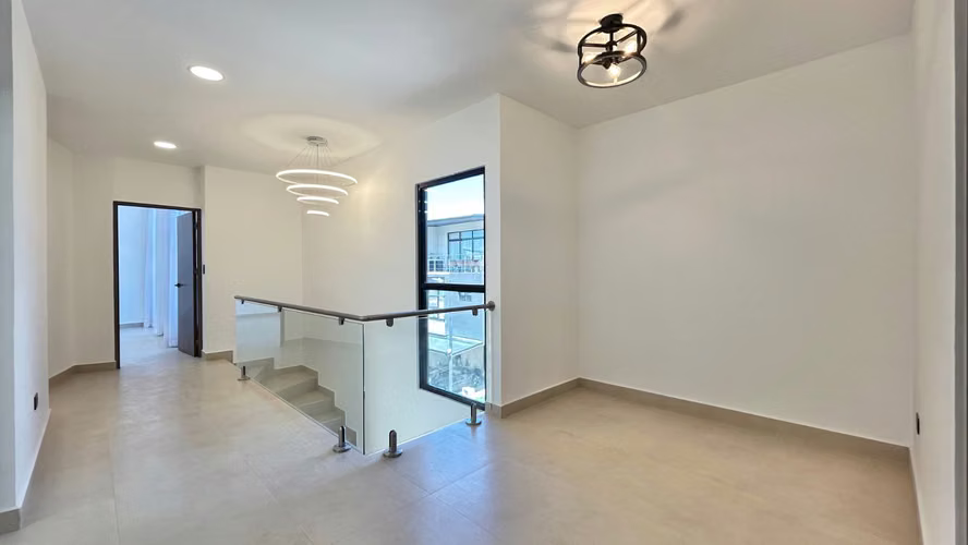 ¡CASA ESQUINERA A ESTRENAR EN ALQUILER! Entre Guachipelín Norte de Escazú y Pozos Norte - Imagen 6