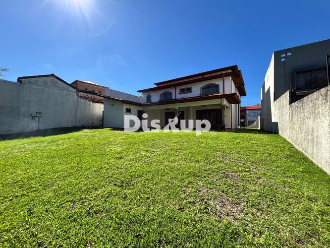 Venta de preciosa casa de 5 hab. Amplio patio. Residencial Altamonte. Curridabat - Imagen 10