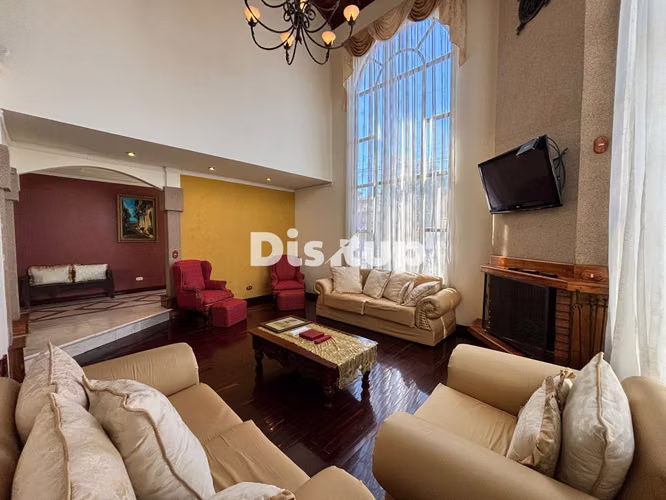 Venta de preciosa casa de 5 hab. Amplio patio. Residencial Altamonte. Curridabat - Imagen 3