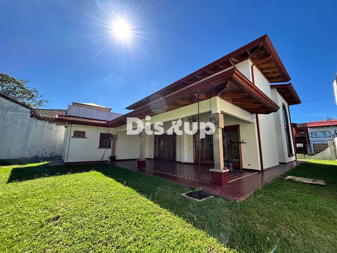 Venta de preciosa casa de 5 hab. Amplio patio. Residencial Altamonte. Curridabat - Imagen 11