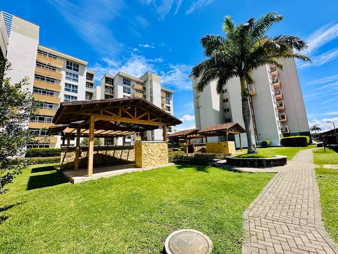 VENTA DE HERMOSO APARTAMENTO EN PISO 8 EN CONDOMINIO 9-10 COMPLETAMENTE AMOBLADO Y EQUIPADO - Imagen 10