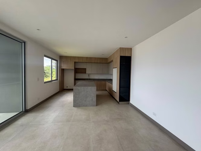Apartamento amplio en Condominio de Escazú Guachipelin  - Imagen 6