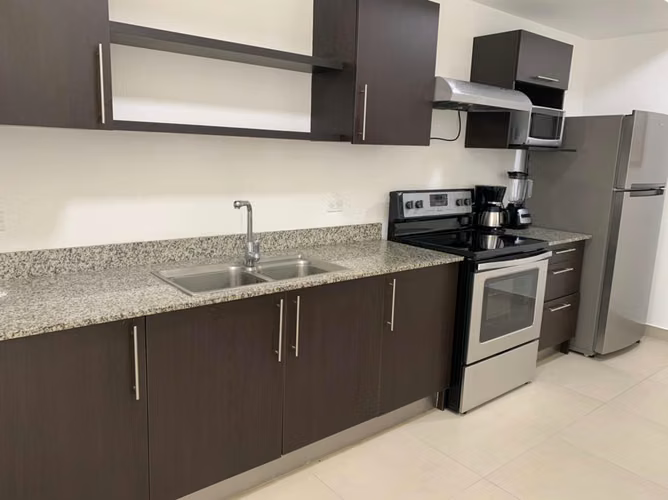 Apartamento en torre de la Sabana Rohrmoser  - Imagen 3