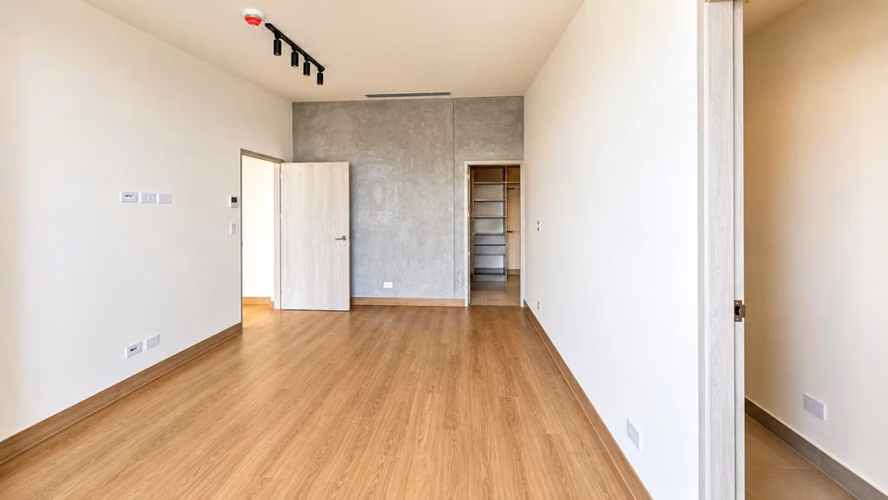 Venta de apartamento (penthouse) en torre de la Sabana con línea blanca