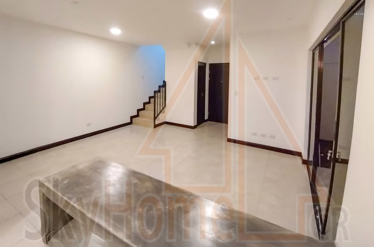 50 / Casa / Alquiler / Guachipelín Norte / 2 hab / 2 Parqueos / Seguro - Imagen 3