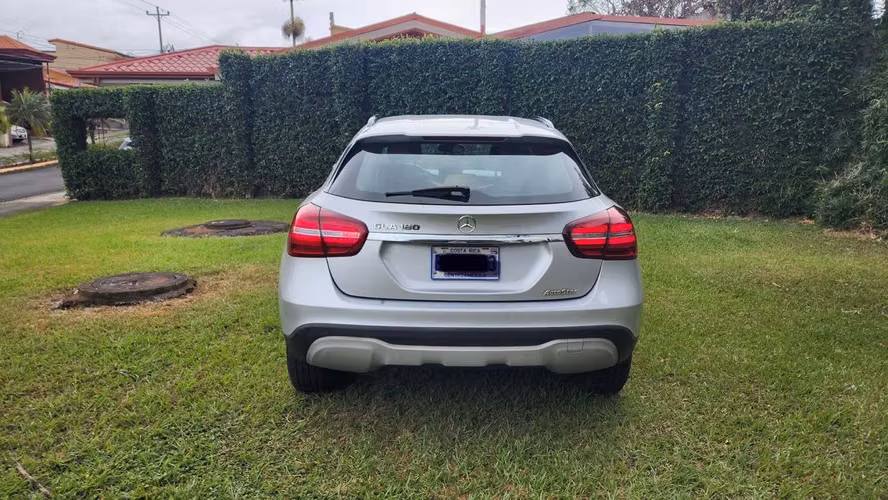Mercedes-Benz GLA 180 2018 | Turbo | Automático | Full Extras