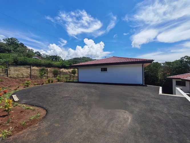 Casa en Alquiler a Largo Plazo | Hayden Estates - San Ramón