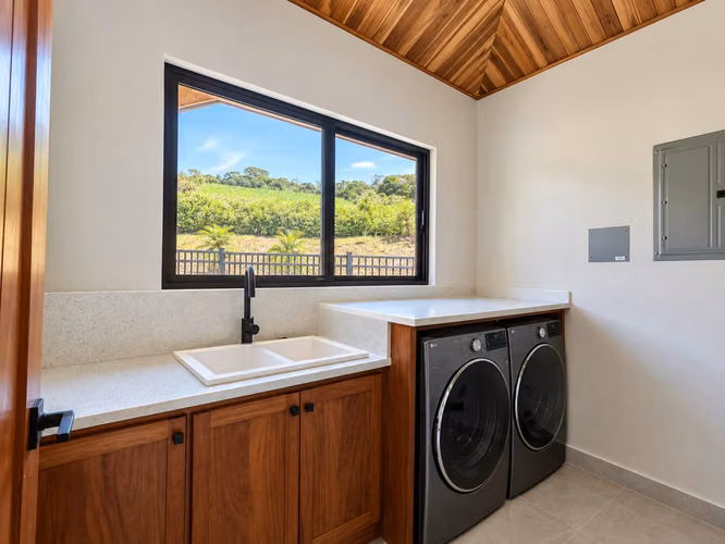 Casa en Alquiler a Largo Plazo | Hayden Estates - San Ramón