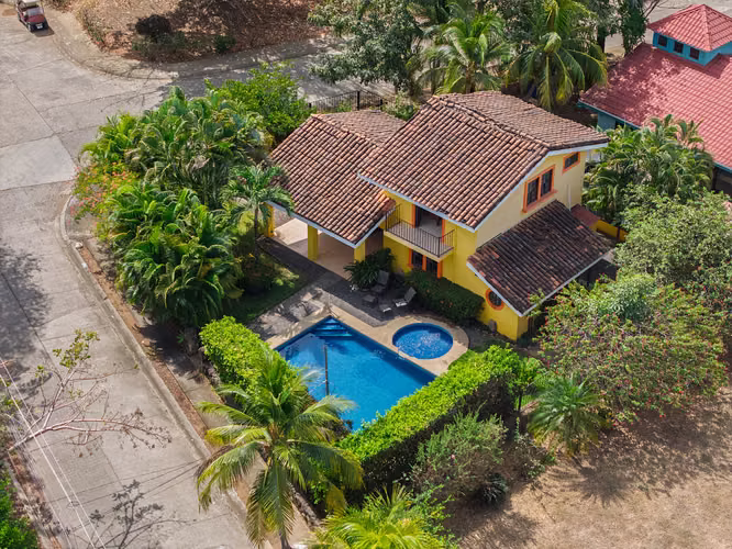 Casa Martín Pescador | Casa con piscina, 3 hab y 2.5 baños a pie de la playa en Las Palmas - Imagen 6