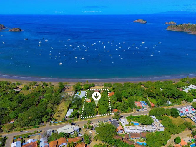 Mangos Beachfront | Propiedad frente al mar de 1.29 acres en Playas del Coco - Imagen 12
