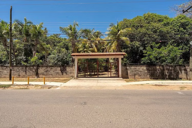 Mangos Beachfront | Propiedad frente al mar de 1.29 acres en Playas del Coco - Imagen 29