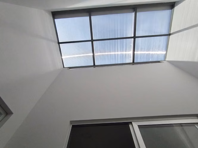 ALQUILER MODERNO APARTAMENTO EN LA TRINIDAD DE MORAVIA, EN UNA EXCELENTE UBICACIÓN TRANQUILA Y SEGURA